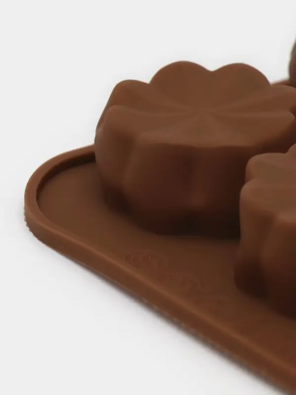 Форма для конфет и шоколада Доляна &laquo;Цветочки&raquo;, силикон, 21&times;10&times;2 см, 15 ячеек, МИКС