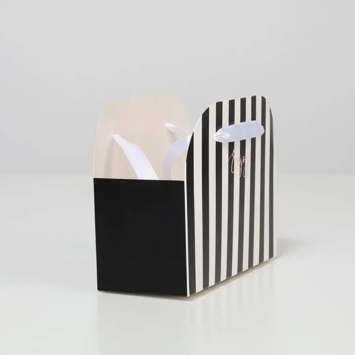 Коробка для цветов складная Enjoy, 17 × 13 × 7 см