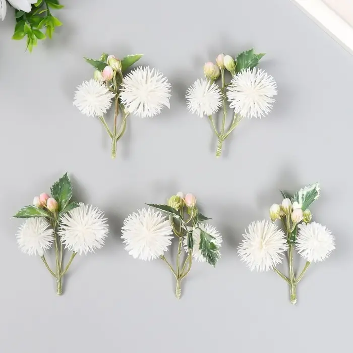 Цветы для декорирования "Эхинопс с ягодками" белый 8 см Цветы для декорирования "Эхинопс с ягодками" белый 8 см