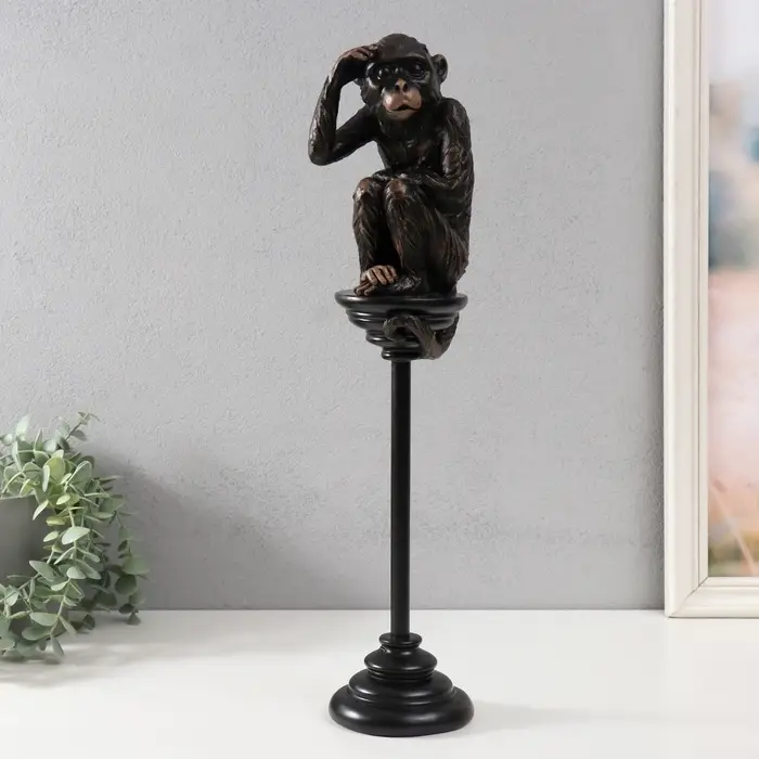 Фигурка полистоун &laquo;Шимпанзе на жёрдочке&raquo;, 10&times;10&times;47.2 см