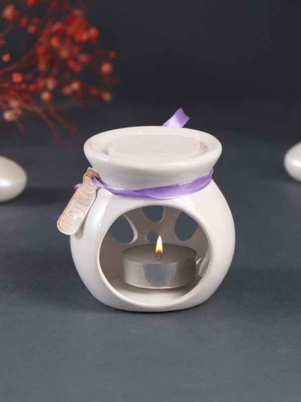 Набор: аромалампа для эфирных масел, мелтсы из воска ароматические «Жасмин», белая, 6.5×6.2×7.5 см