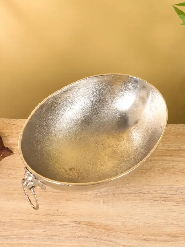 Салатник "Лев с кольцом" на ножке, алюминий (никелевое покрытие) 24х33х13,5 см