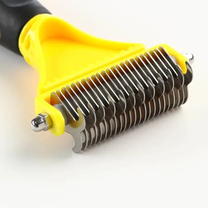 Инструмент для стриппинга, 23&times;12 см, двухсторонний, частые зубцы, 23&times;12 см, жёлтый
