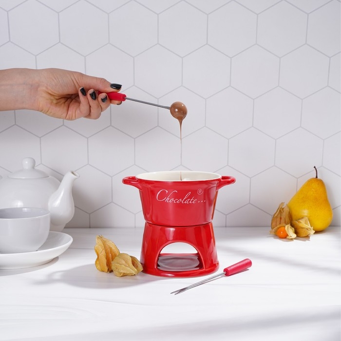 Набор керамический для фондю «Лакомка», 300 мл, 2 шпажки, цвет красный Набор керамический для фондю «Лакомка», 300 мл, 2 шпажки, цвет красный