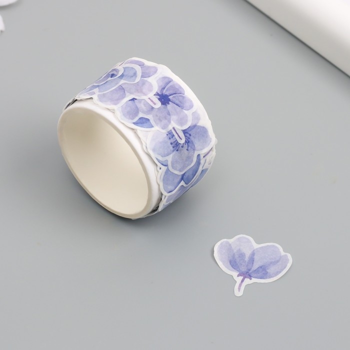 Наклейка бумага Наклейка бумага "Сиреневые цветы" d=2 см 100 шт в рулоне 3,5х2,5 см