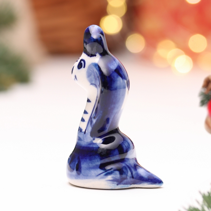 Новый год. Сувенир символ года Новый год. Сувенир символ года "Змея Марфа", гжель, 6,8 см