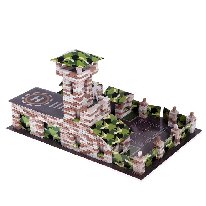 Конструктор из кирпичиков «Военная база», 1031 деталь Конструктор из кирпичиков «Военная база», 1031 деталь