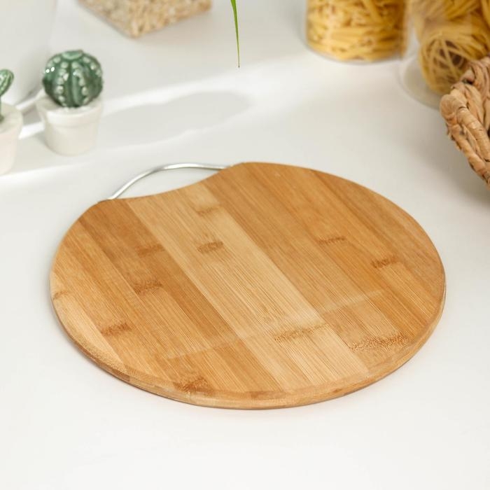 Доска разделочная Доляна «Комфорт», с ручкой, d=30 см, бамбук