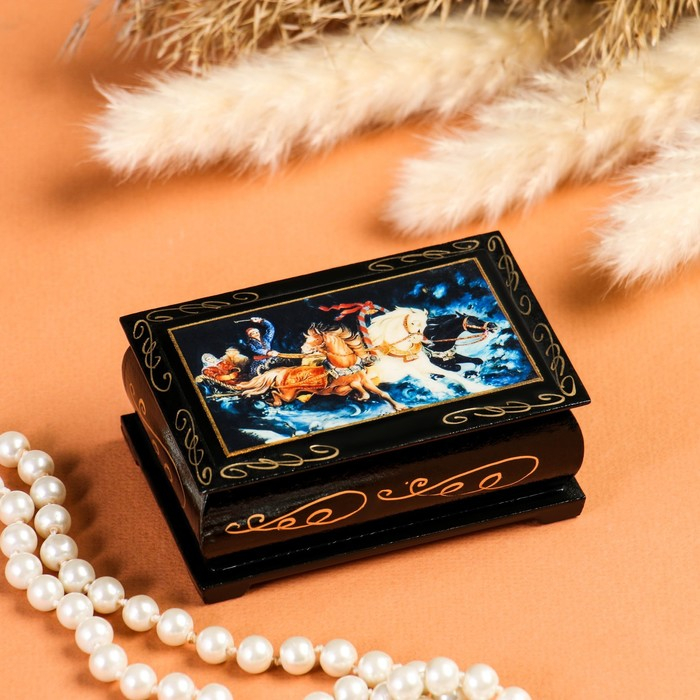 Шкатулка «Тройка», 6×9 см, лаковая миниатюра Шкатулка «Тройка», 6×9 см, лаковая миниатюра