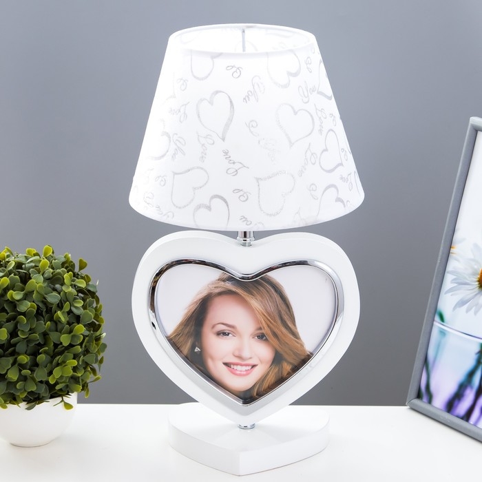 Настольная лампа Настольная лампа "Портрет" E27 40Вт белый 23х23х42 см RISALUX