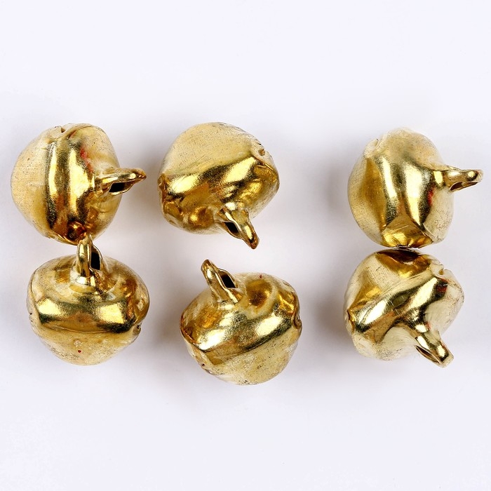 Новогодний сувенир «Красная ёлочка» 12 × 12 × 22 см Новогодний сувенир «Красная ёлочка» 12 × 12 × 22 см