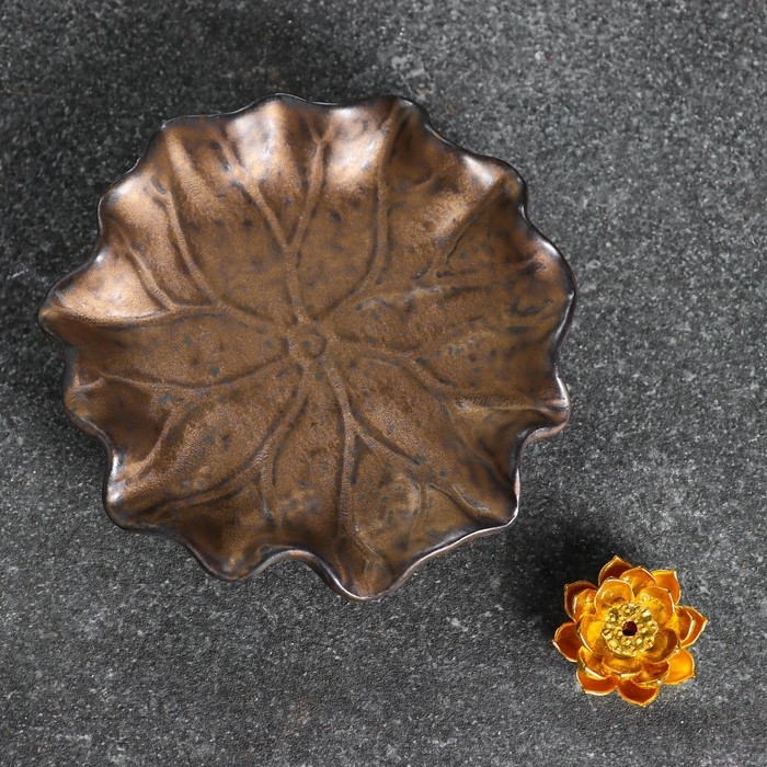 Подставка для благовоний "Мейли" бронзовый 10х4см