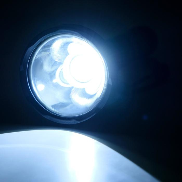 Фонарь ручной аккумуляторный 1.5 Вт, 2000 мАч, 500 лм, дальность 300 м, 3 режима, USB Фонарь ручной аккумуляторный 1.5 Вт, 2000 мАч, 500 лм, дальность 300 м, 3 режима, USB