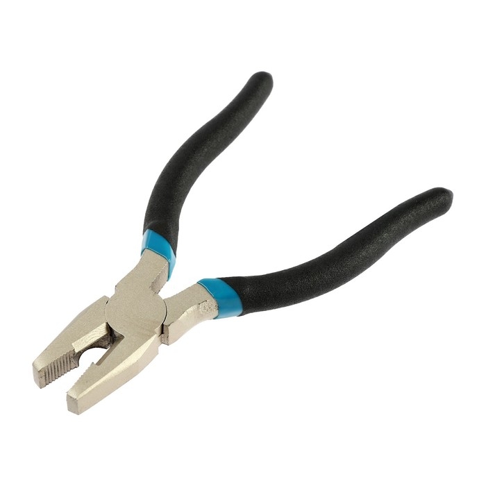 Плоскогубцы комбинированные ТУНДРА, никелированные, обрезиненные рукоятки, 160 мм Плоскогубцы комбинированные ТУНДРА, никелированные, обрезиненные рукоятки, 160 мм