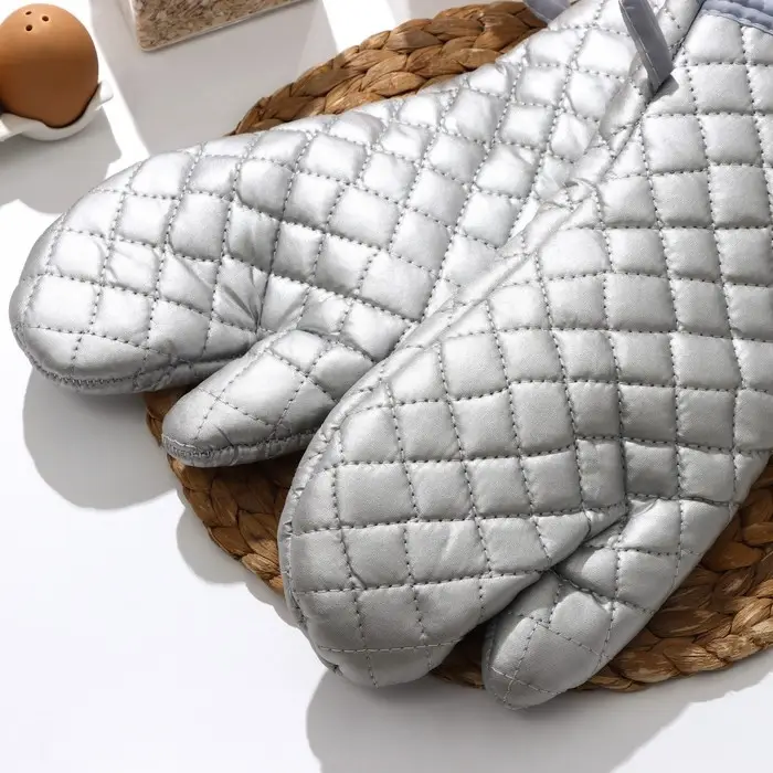 Набор прихваток «Профи», 2 шт, 37,5×17,5×2 см, цвет серый Набор прихваток «Профи», 2 шт, 37,5×17,5×2 см, цвет серый