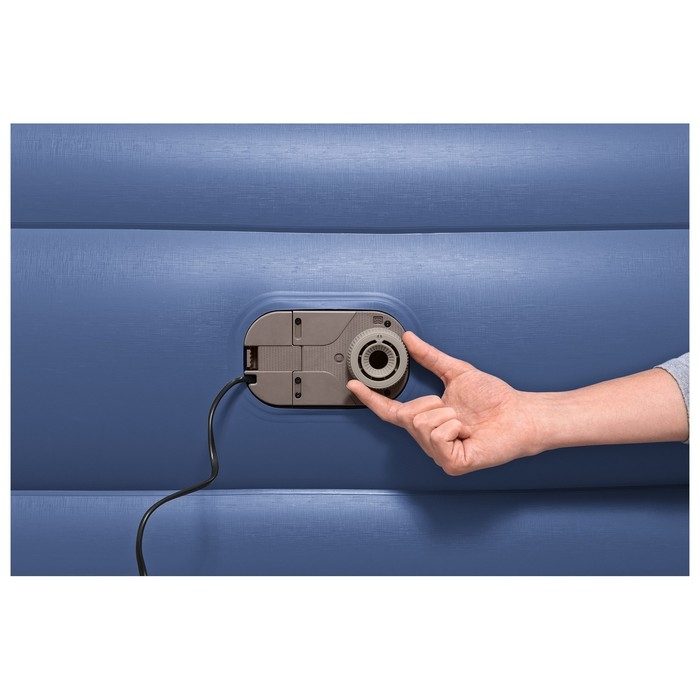 Кровать надувная King 203 x 193 x 56 см со встроенным электронасосом 67692 Кровать надувная King 203 x 193 x 56 см со встроенным электронасосом 67692