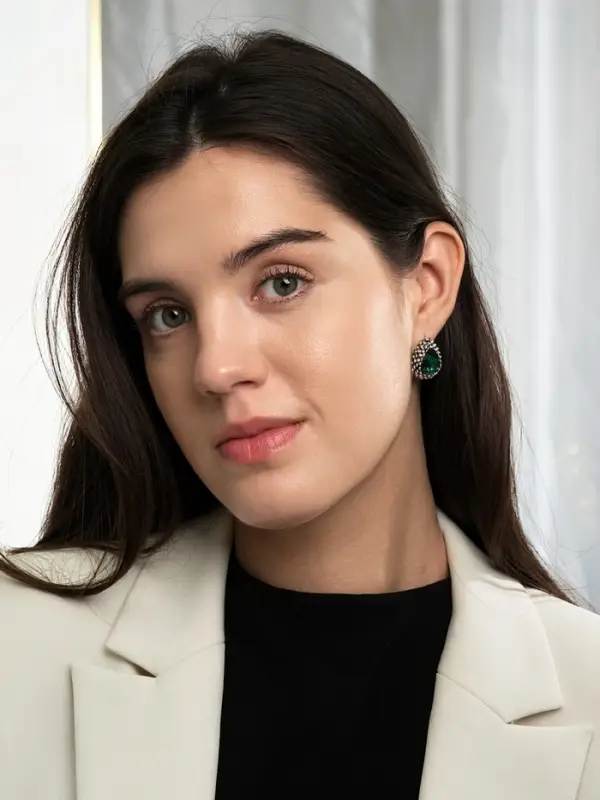 Серьги со стразами &laquo;Морское сияние&raquo;, цвет изумрудный в чернёном серебре