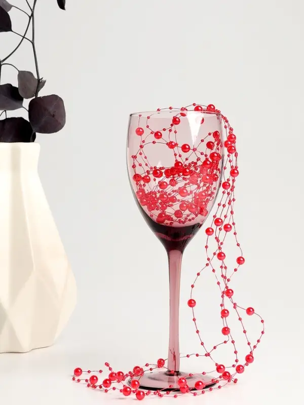 Гирлянда для декора из бусин, красная Гирлянда для декора из бусин, красная