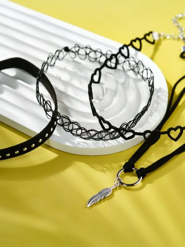 Чокер &laquo;Ассорти романтика&raquo;, набор 4 шт. чёрный в серебре, 30.5 см