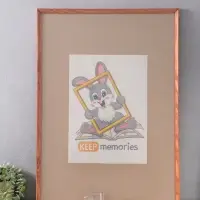 Фоторамка дерево 50х70 см, орех №2 (пластиковый экран)