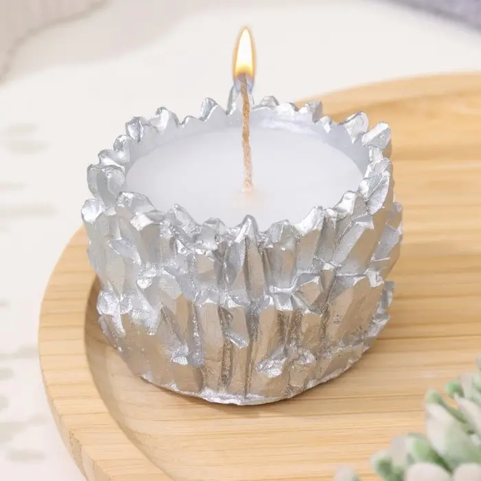 Свеча Свеча "Кристаллы" в подсвечнике из гипса,6х4см, серебро