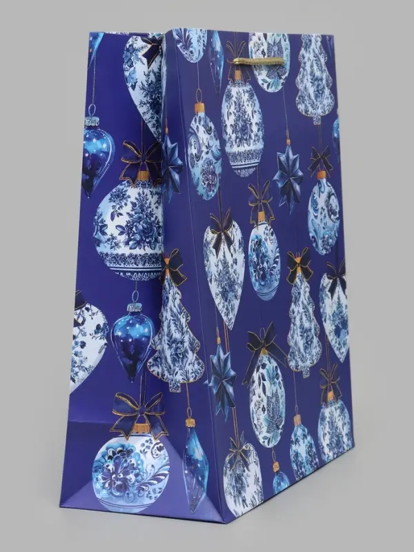Пакет подарочный ламинированный &laquo;Игрушки гжель&raquo;, M 26&times;32&times;12 см