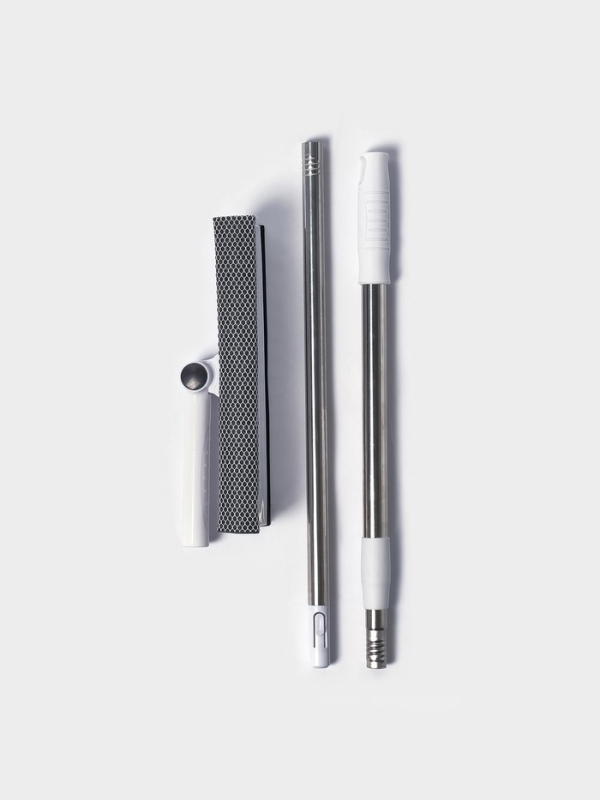 Окномойка с поролоновой насадкой Raccoon, телескопическая ручка, поворот на 180°, 26×3,5×98(128) Окномойка с поролоновой насадкой Raccoon, телескопическая ручка, поворот на 180°, 26×3,5×98(128)