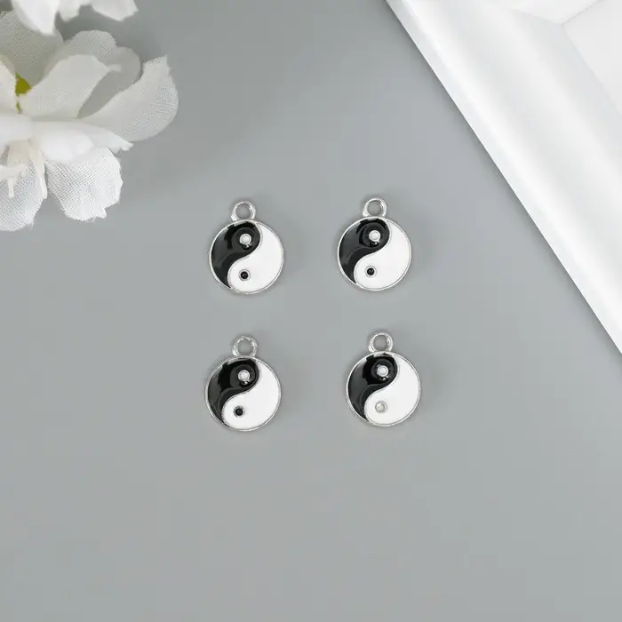 Декор для творчества металл, эмаль  Декор для творчества металл, эмаль "Инь-ян" серебро 1,1х1,5 см