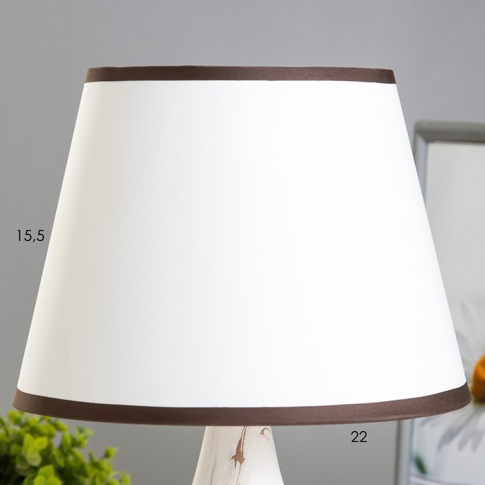 Лампа настольная 16614/1WT E14 40Вт белый 22,5х22,5х35,5 см RISALUX Лампа настольная 16614/1WT E14 40Вт белый 22,5х22,5х35,5 см RISALUX