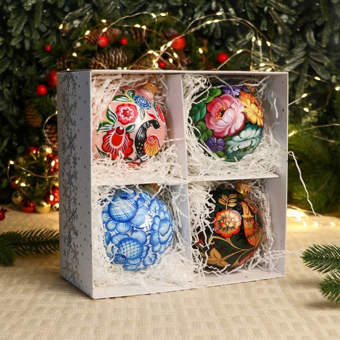 Набор из 4-х ёлочных шаров 100 мм «Блики счастья» Набор из 4-х ёлочных шаров 100 мм «Блики счастья»