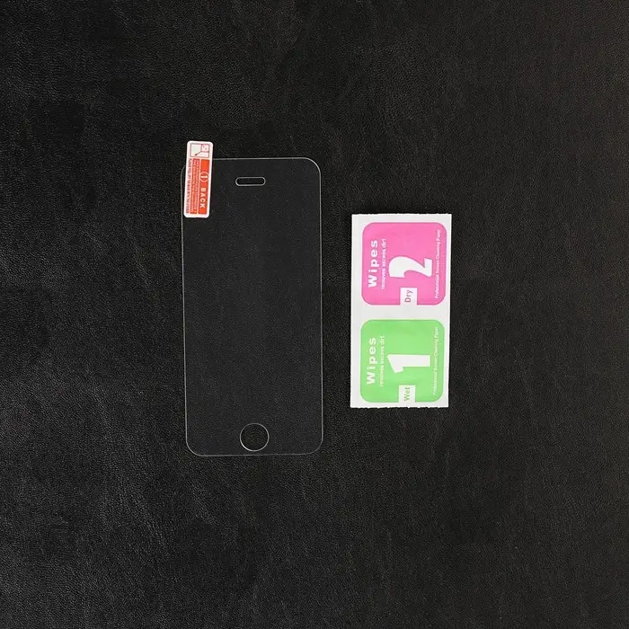 Защитное стекло 2.5D Luazon для iPhone 5/5S, полный клей, 0.26 мм, 9Н Защитное стекло 2.5D Luazon для iPhone 5/5S, полный клей, 0.26 мм, 9Н