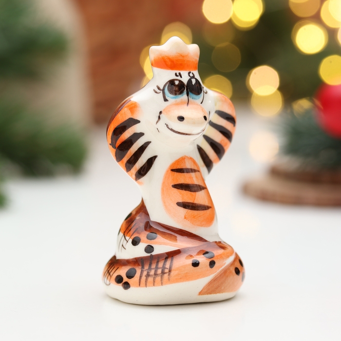 Новый год. Сувенир символ года Новый год. Сувенир символ года "Змея Королева", гжель, цвет, 8 см