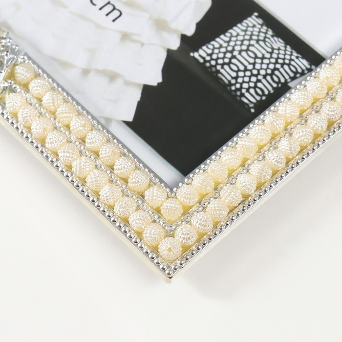 Фоторамка 3083 20х25 см Фоторамка 3083 20х25 см "Жемчуг" пластик, цв. золото