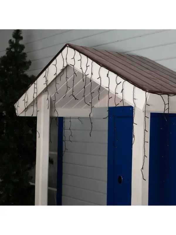 Гирлянда &laquo;Бахрома&raquo; 3&times;0.6 м, IP44, УМС, тёмная нить, 160 LED, свечение белое, 220 В