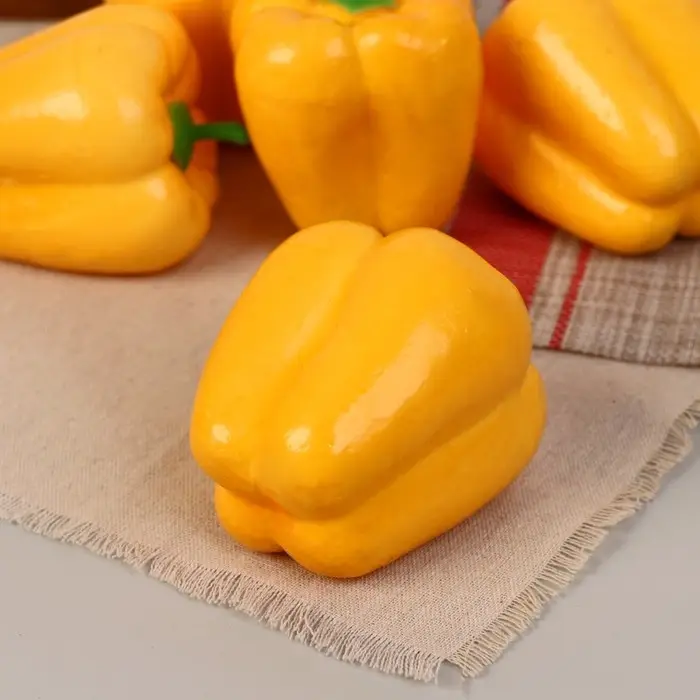 Муляж Муляж "Перец" жёлтый