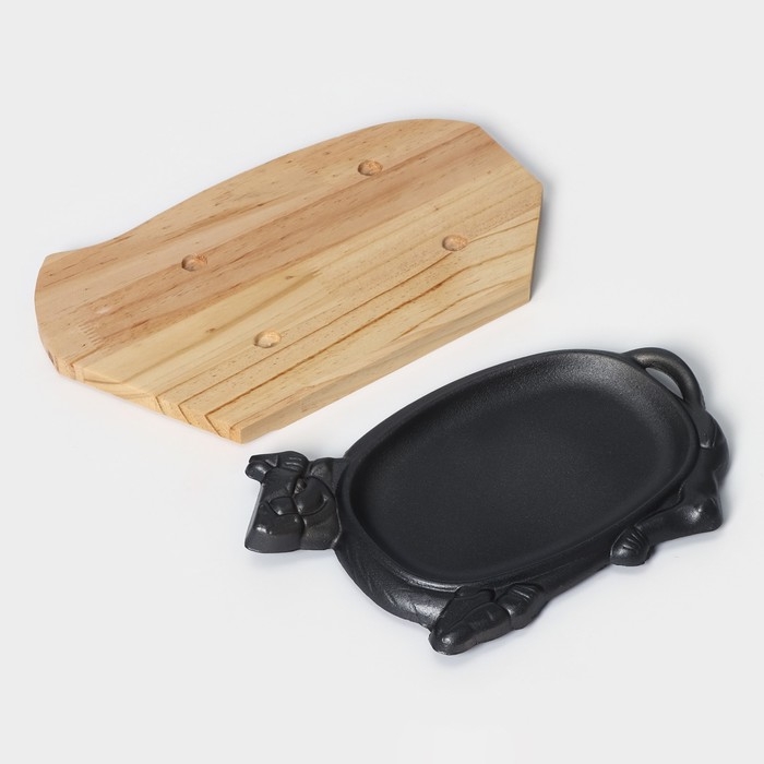 Сковорода чугунная «Корова», 30×18 см, на деревянной подставке МИКС