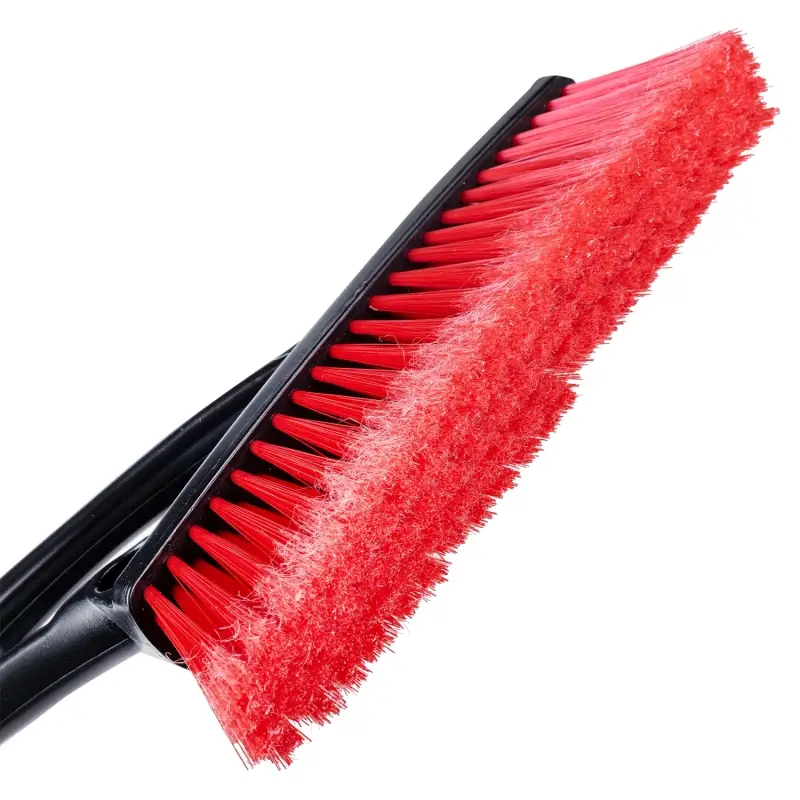 Щётка-скребок AVS WB-6312 (73 cм), мягкая ручка, распушенная щетина.