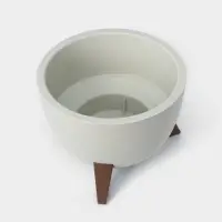 Кашпо для цветов на ножках &laquo;Флориан&raquo;, 12 л (11 л), d=35 см, h=25.5 см, со вставкой, белый ротанг