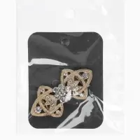 Зажим для кардигана "Ажур", лепестки, цвет белый в золоте