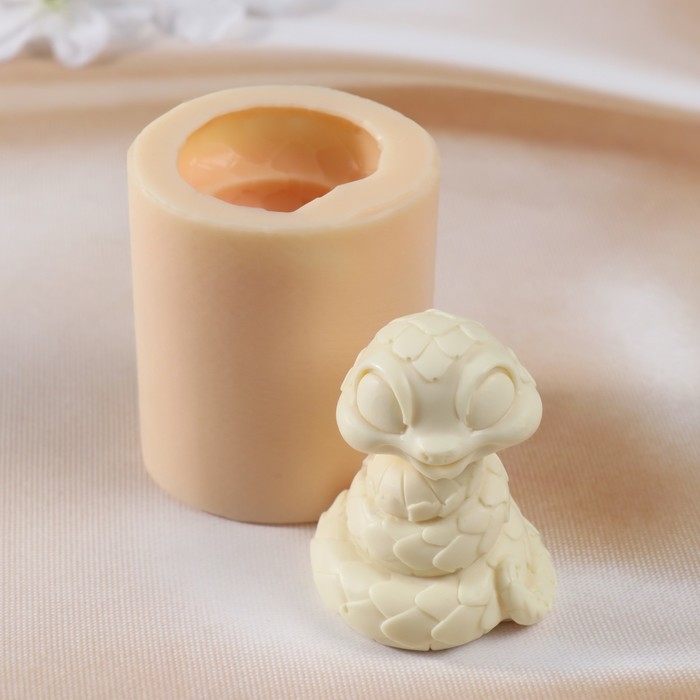 Молд силиконовый Молд силиконовый "Змея №8" 6,5х5х5,5 см