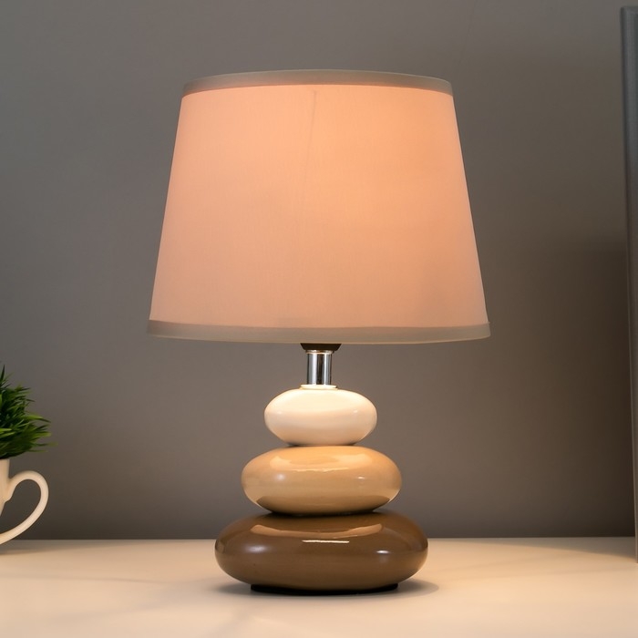 Настольная лампа 16869/1 E14 40Вт 18х18х25 см Настольная лампа 16869/1 E14 40Вт 18х18х25 см