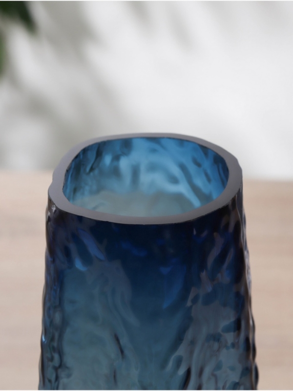 Ваза стекло настольная  Ваза стекло настольная "Кимберли" d-8 см, h-25х12 см, синий