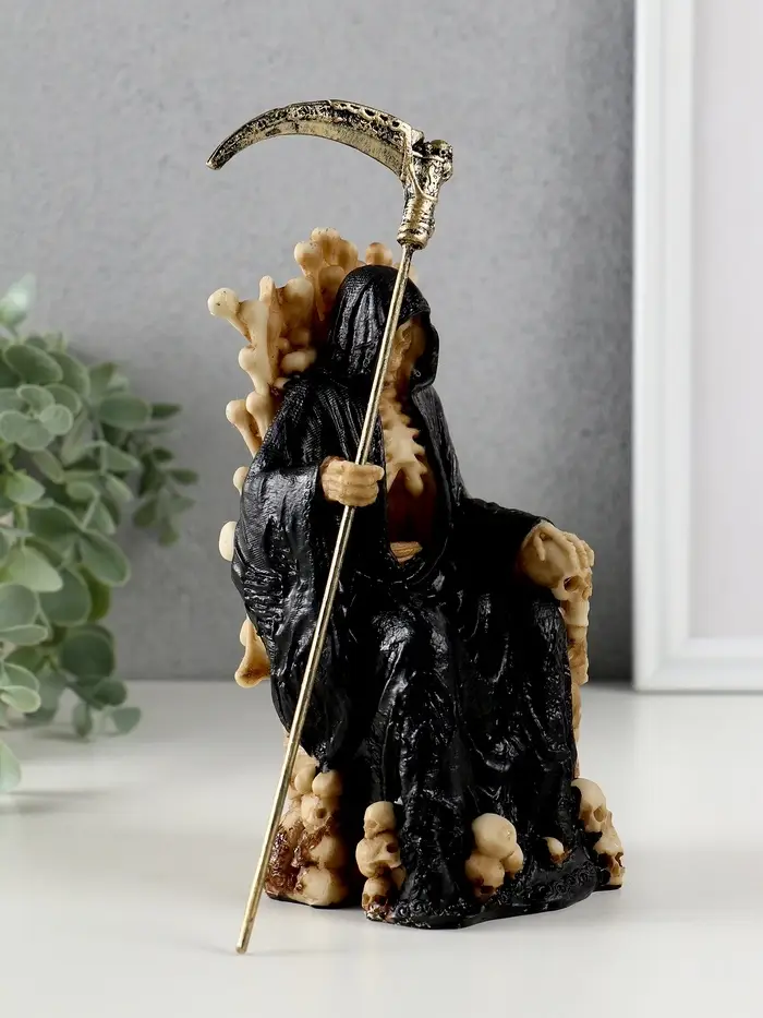 Сувенир полистоун "Скелет на троне с косой" 9х9х16,7 см Сувенир полистоун "Скелет на троне с косой" 9х9х16,7 см