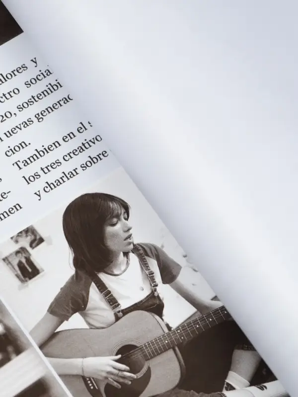 Пленка флористическая "Газета моды" 65мкм, св. голубая, 50х57 &plusmn;1см