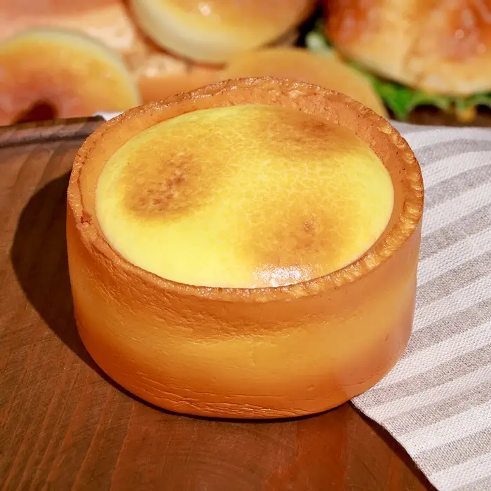 Муляж &laquo;Ватрушка со сметаной&raquo;, 10&times;10&times;5 см