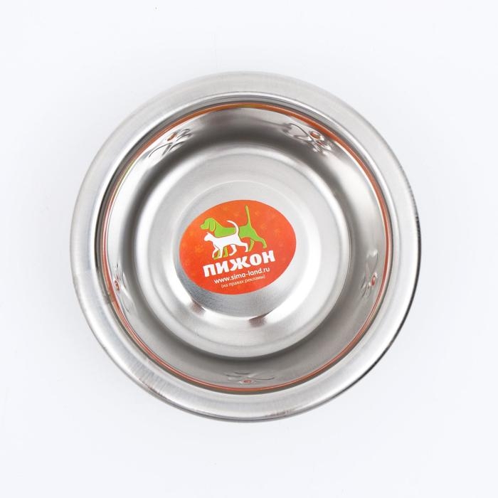 Набор из 2 рельефных мисок на подставке, 2 х 240 мл Набор из 2 рельефных мисок на подставке, 2 х 240 мл