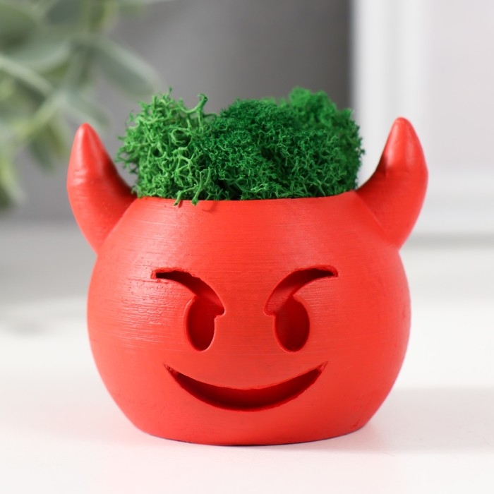 Кашпо бетонное "Чертик" 6,5х6х5,5 см красный со мхом (мох зелен. стабилиз)
