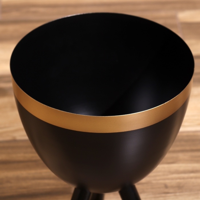 Кашпо на подставке  Кашпо на подставке "Блэки" металл (набор 2 шт), диаметр 28 и 23 см