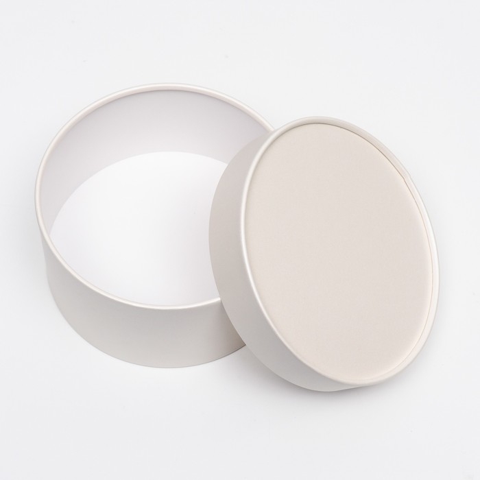 Подарочная коробка Подарочная коробка "Крема" кремовая, завальцованная без окна, 18 х 10 см