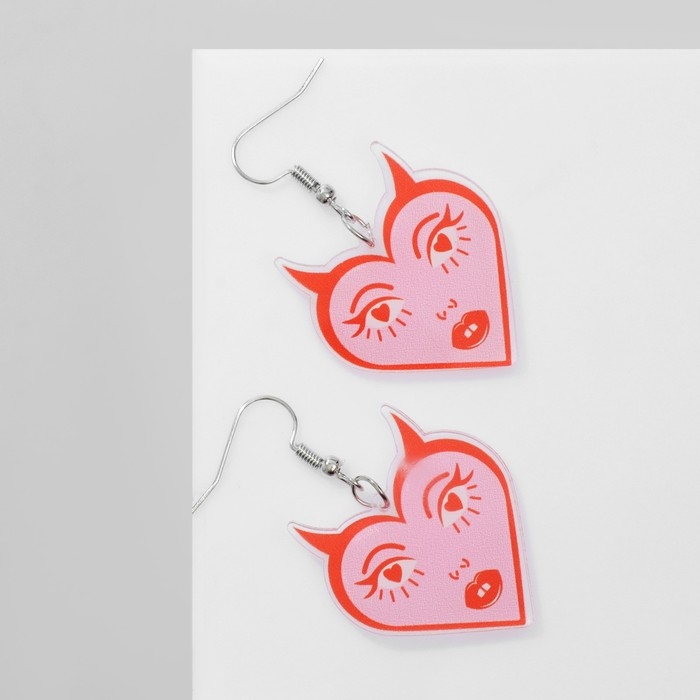 Серьги акрил «Сердце» с лицом, цвет розово-красный Серьги акрил «Сердце» с лицом, цвет розово-красный